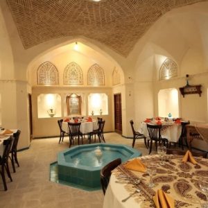 Mahinestan Raheb Hotel
