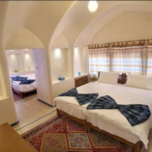 Mahinestan Raheb Hotel