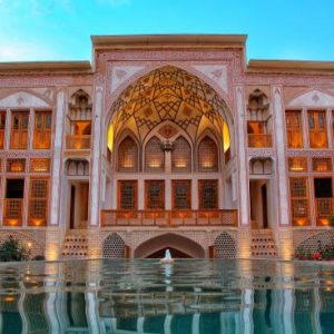 Mahinestan Raheb Hotel