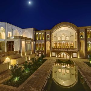 Manouchehri House Boutique Hotel