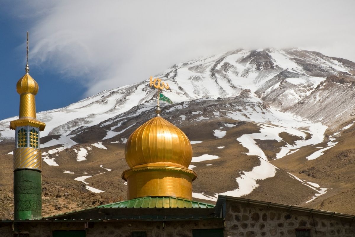 8 Days Ski Tour in Damavand 7-1