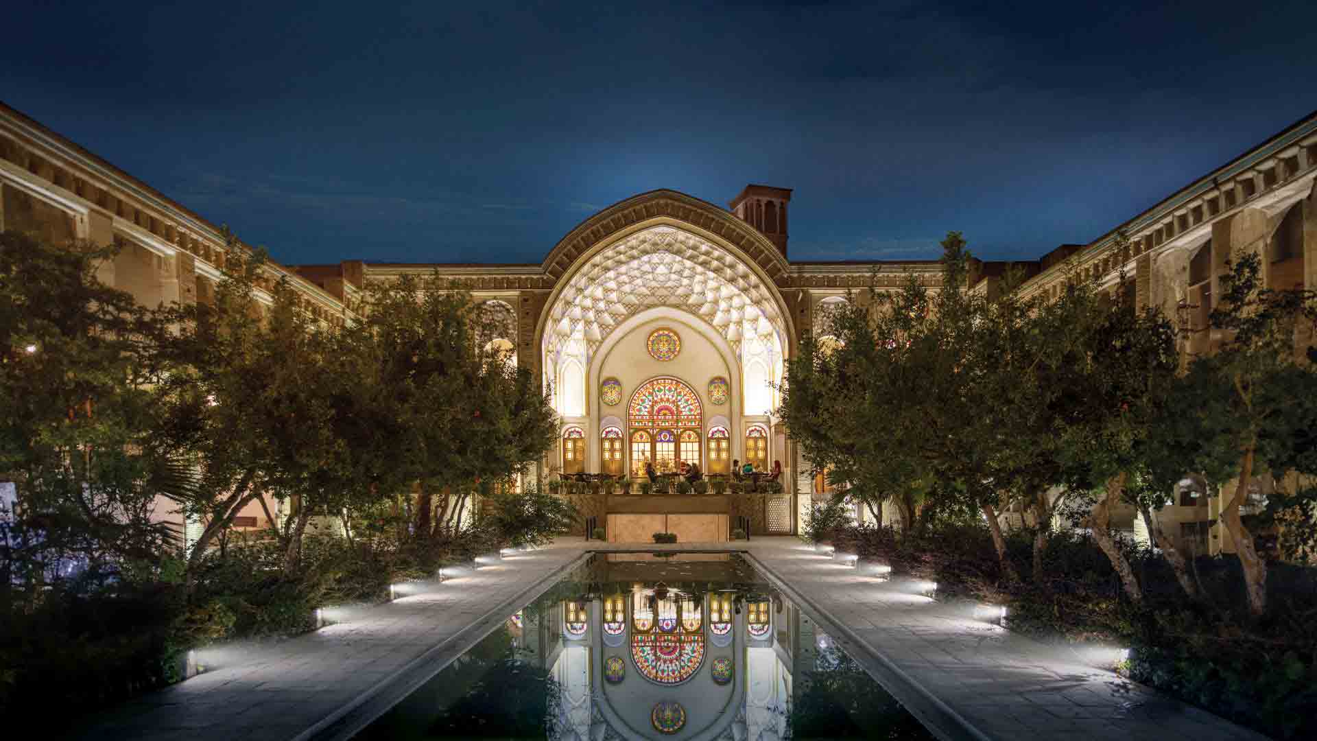 Days Across Persia-Iran Mysteries Tour 16-1